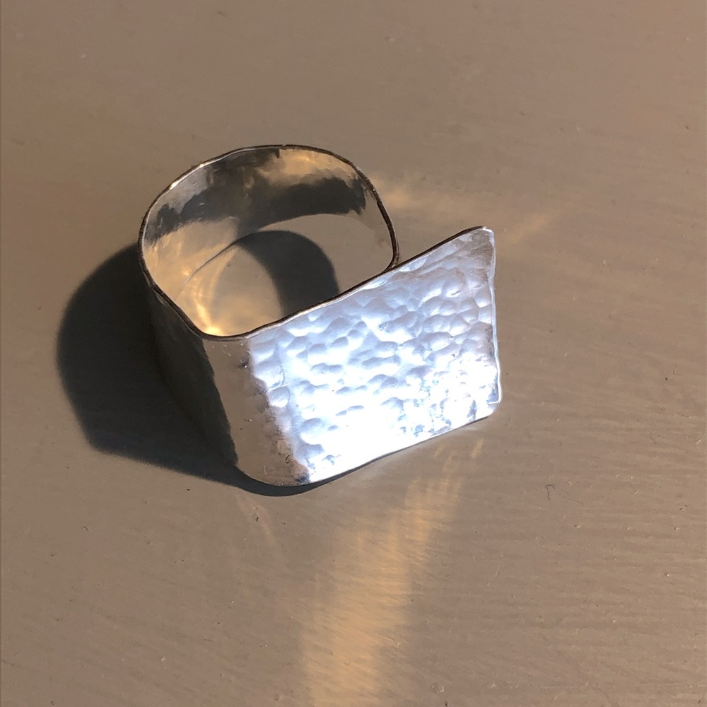 Silver hammered ring, size 7, women